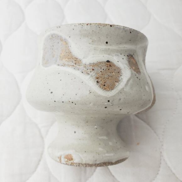 Handmade Clay Vase Small Beige & White Collectible Spotted Nature Vibe Modern - Picture 6 of 8